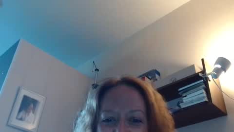 Snapshot of 12ennie chatting on 11, 9, 2025 12ennie online show from 11, 9, 2025