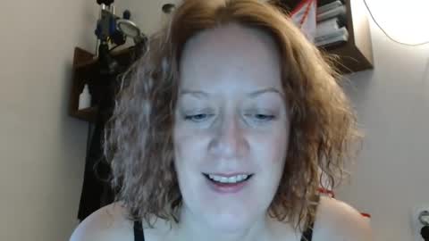 Snapshot of 12ennie chatting on 21, 10, 2025 12ennie online show from 21, 10, 2025