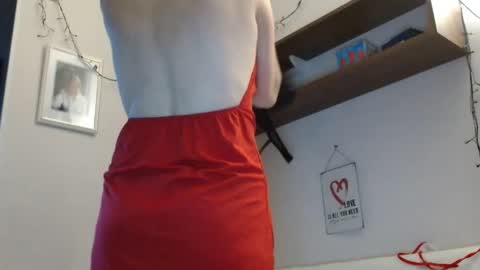 Snapshot of 12ennie chatting on 5, 11, 2025 12ennie online show from 5, 11, 2025