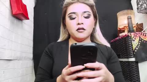 sexy kia online show from 27, 11, 2025