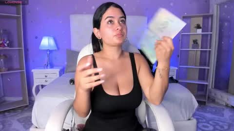 Scarlette  online show from 12, 9, 2025