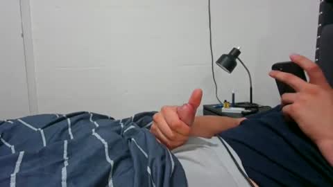 Snapshot of 18skinnypee chatting on 21, 5, 2026 18skinnypee online show from 21, 5, 2026