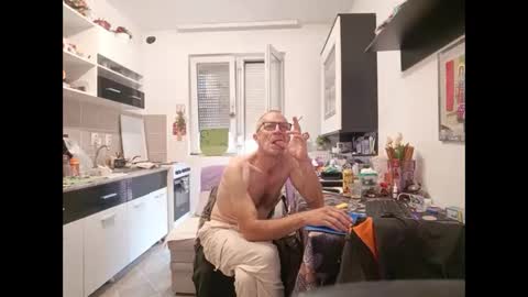 Snapshot of 1973man chatting on 9, 6, 2026 1973man online show from 9, 6, 2026