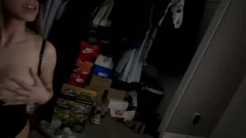 1980latinocouple online show from 9, 2, 2025