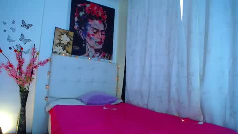 Snapshot of 19vanee chatting on 9, 2, 2025 stef read my description online show from 9, 2, 2025