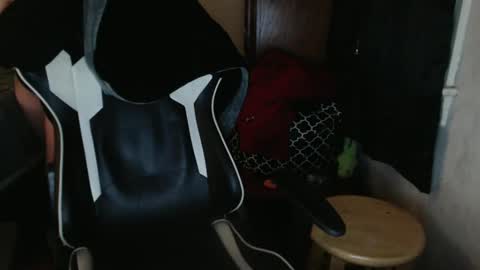 Snapshot of 1hotcouple2c chatting on 1, 1, 2025 1hotcouple2c online show from 1, 1, 2025