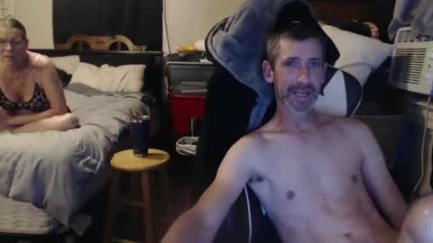 Snapshot of 1hotcouple2c chatting on 8, 11, 2025 1hotcouple2c online show from 8, 11, 2025