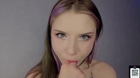 Snapshot of 1ktimes_goodnight chatting on 11, 3, 2026 Mia online show from 11, 3, 2026