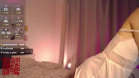 Snapshot of 1little_cherry chatting on 5, 6, 2026 Mia online show from 5, 6, 2026