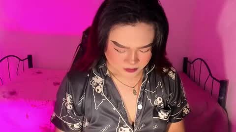 1lovelymess online show from 12, 11, 2025