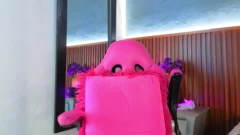 Miss Monserrate online show from 5, 3, 2026