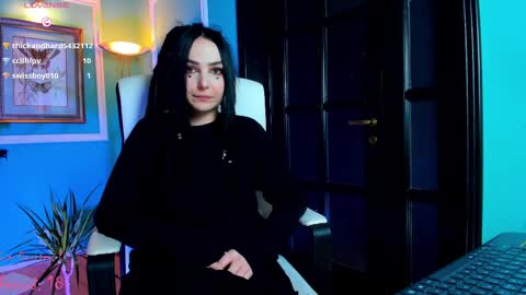 Moona  online show from 12, 2, 2025