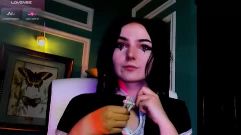 Moona  online show from 3, 3, 2025