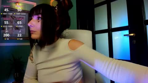 Moona  online show from 26, 9, 2025