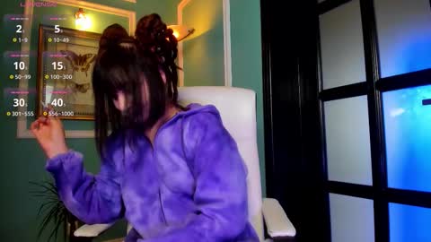 Moona  online show from 8, 10, 2025