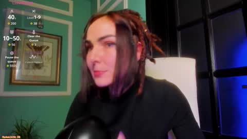 Moona  online show from 7, 1, 2026