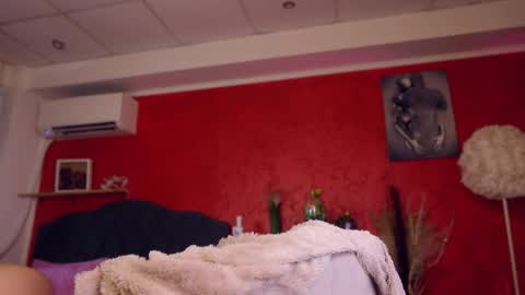 Snapshot of 1rosell chatting on 19, 5, 2026 GLORYA online show from 19, 5, 2026
