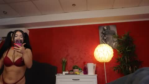 Snapshot of 1rosell chatting on 14, 7, 2026 GLORYA online show from 14, 7, 2026