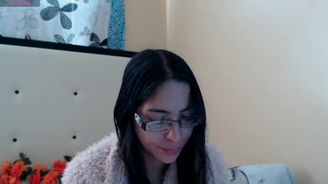 paola online show from 11, 4, 2026