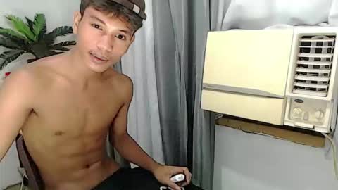 1sweetloverxx online show from 19, 4, 2026