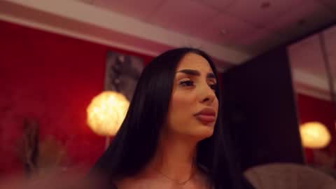 1vyanne online show from 18, 3, 2026