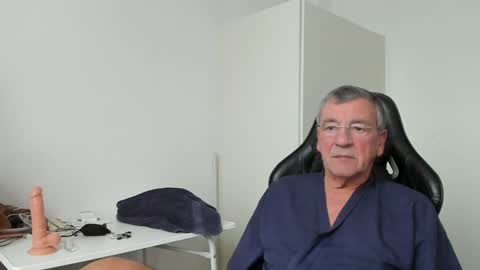 Henk online show from 5, 1, 2025