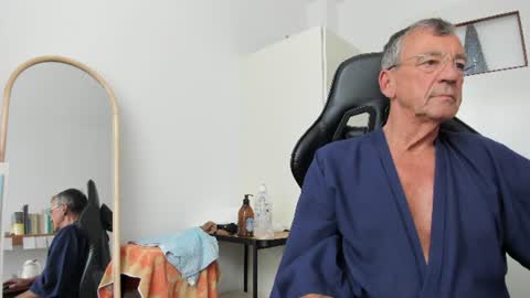 Snapshot of 200gentleman chatting on 30, 6, 2026 Henk online show from 30, 6, 2026