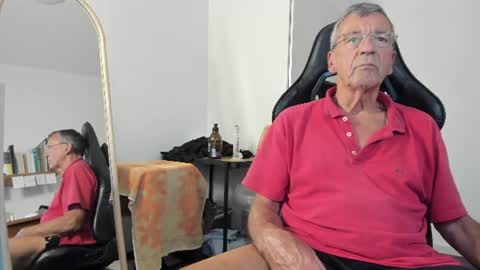 Snapshot of 200gentleman chatting on 3, 8, 2026 Henk online show from 3, 8, 2026
