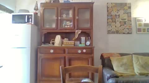 22esserre online show from 9, 10, 2025