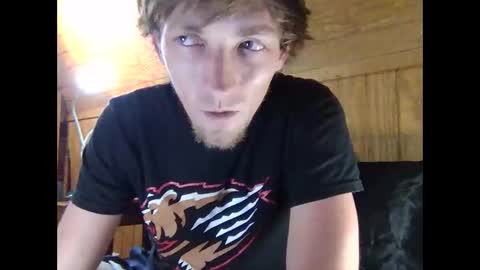 Snapshot of 27tnguy chatting on 8, 3, 2026 27tnguy online show from 8, 3, 2026