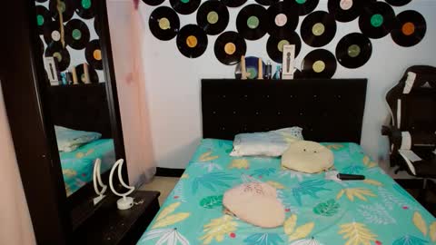 samantha sharon online show from 18, 2, 2026