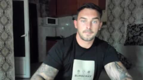 2sexymuscles online show from 8, 9, 2025