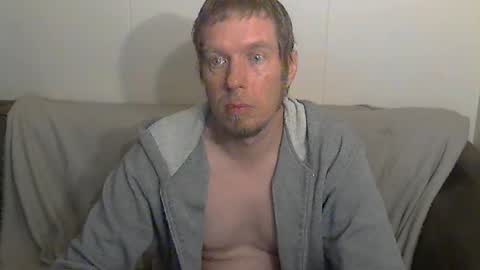 2small4you83 online show from 6, 5, 2026