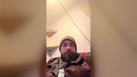 Snapshot of 4fun2016 chatting on 5, 4, 2026 Dreams online show from 5, 4, 2026