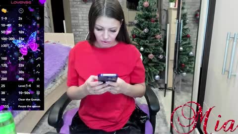 Mia my pvt is open and lovense is active online show from 29, 12, 2024