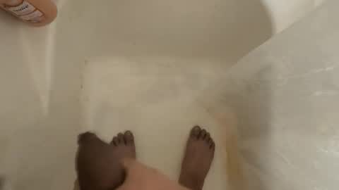 Snapshot of 69angel96 chatting on 2, 12, 2025 69angel96 online show from 2, 12, 2025