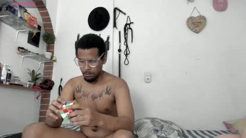 Snapshot of 69blackwhite chatting on 13, 3, 2026 69blackwhite online show from 13, 3, 2026