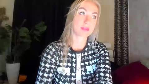 Snapshot of 6noangel66 chatting on 9, 9, 2025 SABOTAGE online show from 9, 9, 2025