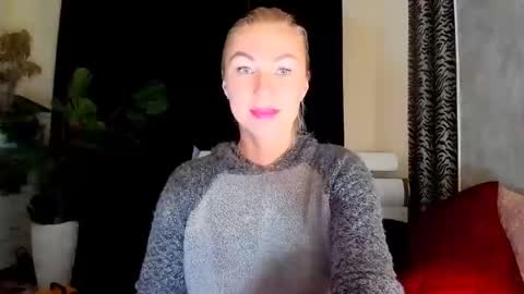 Snapshot of 6noangel66 chatting on 15, 9, 2025 SABOTAGE online show from 15, 9, 2025