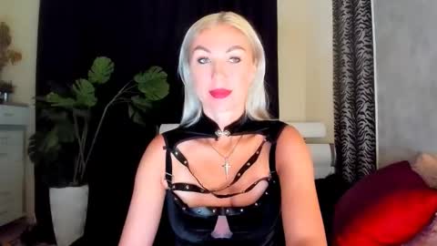 Snapshot of 6noangel66 chatting on 25, 9, 2025 SABOTAGE online show from 25, 9, 2025