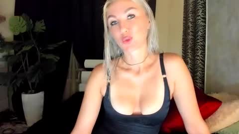 Snapshot of 6noangel66 chatting on 11, 10, 2025 SABOTAGE online show from 11, 10, 2025