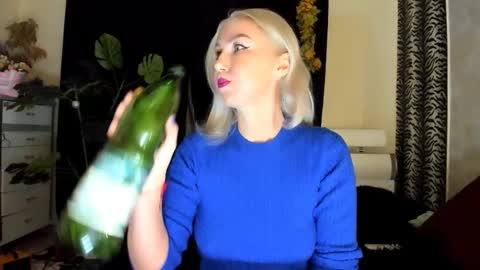 Snapshot of 6noangel66 chatting on 8, 11, 2025 SABOTAGE online show from 8, 11, 2025