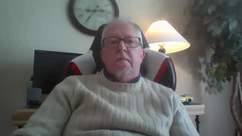 Snapshot of 72funguy71 chatting on 13, 12, 2024 72funguy71 online show from 13, 12, 2024