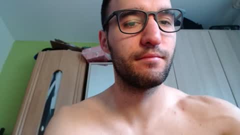 Nicolas online show from 6, 5, 2026