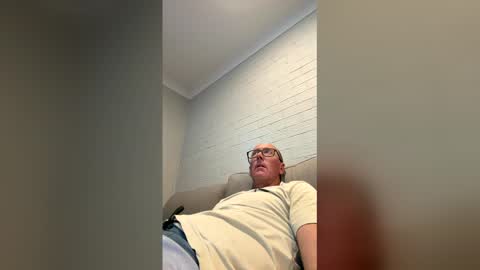 82avareageguy online show from 20, 5, 2026