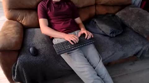 87johnny online show from 24, 3, 2026