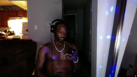 NoFaceNoCase online show from 11, 10, 2025