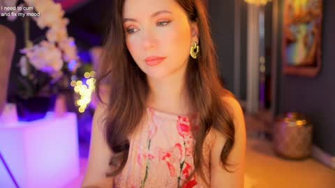 Snapshot of _1s___ chatting on 31, 10, 2025 Sophia  online show from 31, 10, 2025