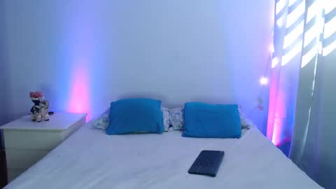 Maia  Martin online show from 7, 10, 2025