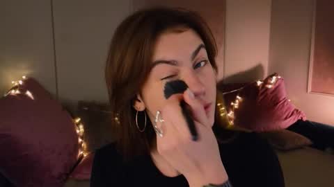 Willow online show from 28, 11, 2025